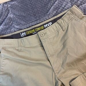 Lee Extreme Comfort MVP Relaxed fit Khaki Pants 36/29
